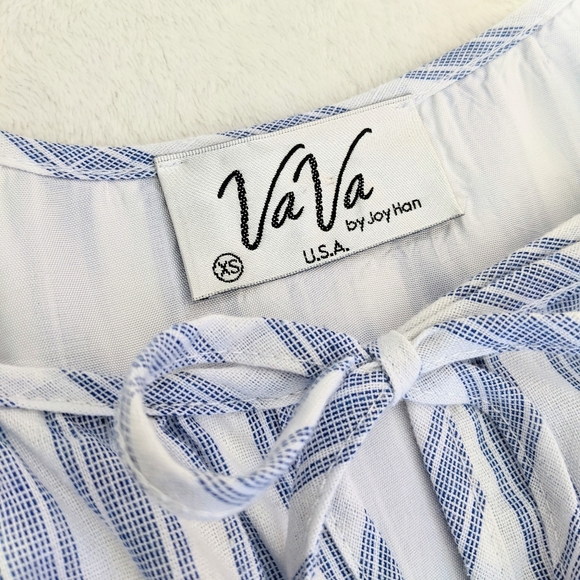 VAVA by JOY HAN Cuff Sleeve Dress - Picture 2 of 4